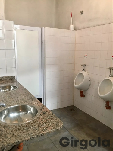 Alquiler Depósito La Reja Con Cochera