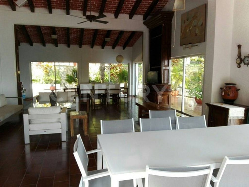 Imagen 10 de 12 de Casa De Descanso