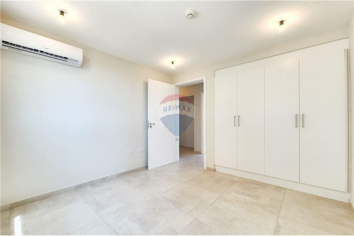 Vendo Departamento De 2 Dormitorios En Los Laureles