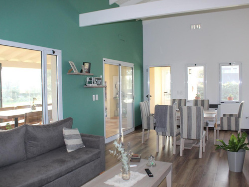 Casa En El Barrio San Roque, Comarcas Luján En Venta