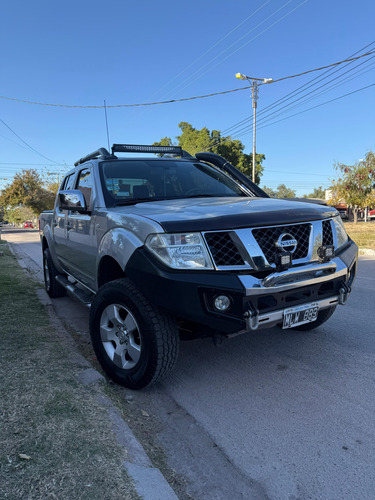 Nissan Frontier 2.5 Le Cab Doble 4x4 Tap. Cuero