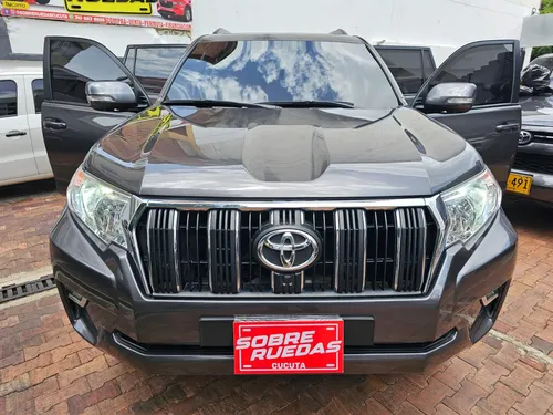 Toyota Prado 3.0 TXL CON BLINDAJE 2+