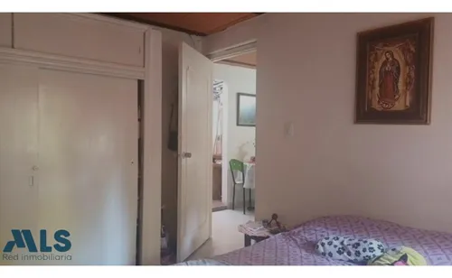 Casa 3 Niveles En Unidad Abierta(mls#253402)