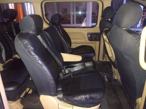 Imagen 4 de 4 de Alquiler Combi-van H1-autos-mendoza