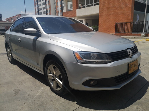 Volkswagen Nuevo Jetta Nf Aut Full Equipo