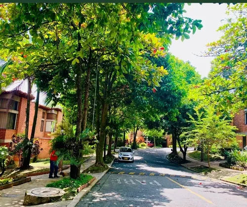 Casa En Venta En Envigado