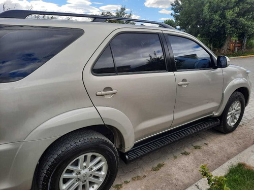 Toyota Sw4 3.0 Srv Cuero I 171cv 4x4 4at 7 Asientos