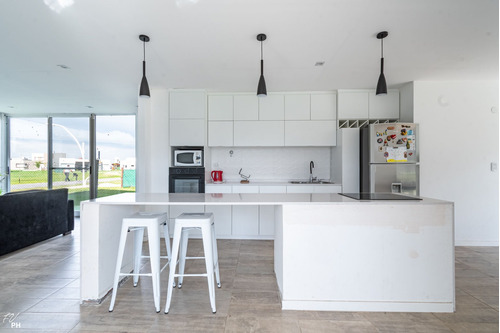 Imagen 8 de 30 de Casa En Venta 3 Dorm En Barrio Cerrado Brisanova
