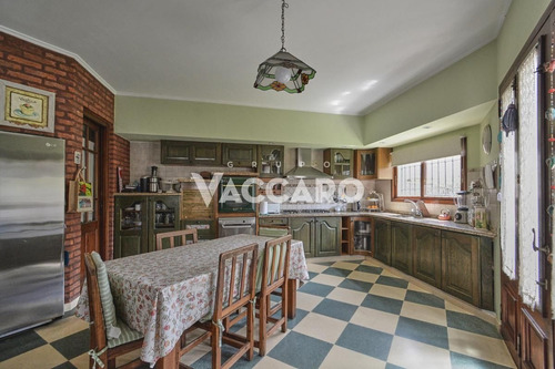 Imagen 7 de 30 de Casa En Venta Castelar Con Pileta