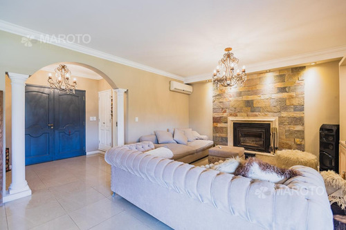 Imagen 11 de 30 de Casa En Venta En Barrio San Lucas Con Cuatro Dormitorios - Maroto Propiedades