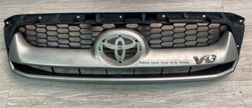 Parrilla Toyota Hilux 2009 2011 Usada Original Sin Detalles