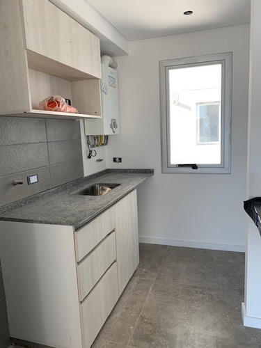 Imagen 3 de 6 de Venta - Depto De 2 Ambientes Con O Sin Cochera