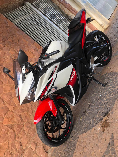 Yamaha R3 2017