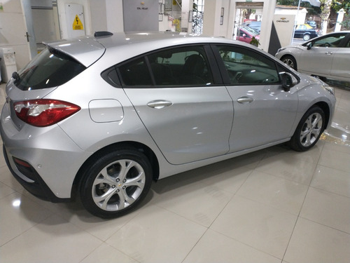 Imagen 5 de 16 de Chevrolet Cruze 5 Lt