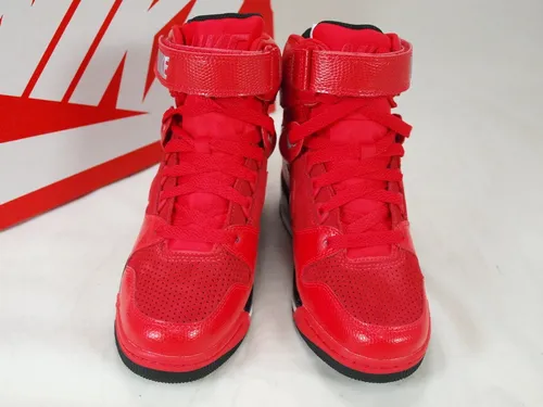 Nike revolution sky clearance