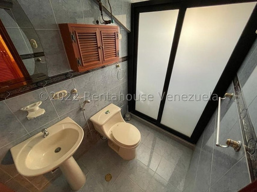 Imagen 15 de 23 de En Venta Espectacular Y Amplia Casa Totalmente Amoblada 04127800070 Mls 23-2243