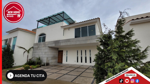 Casa En Metepec Con Sala Doble Altura Acabados De Lujo Y Amenidades Internas