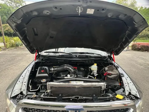 Dodge Ram 5.7 1500 Slt 4x2