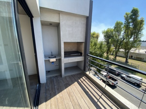 Depto. 3 Amb. C/cochera - 102,7m2 Totales