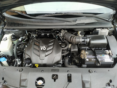 Kia Carnival 2015 3.5 Ex 5p