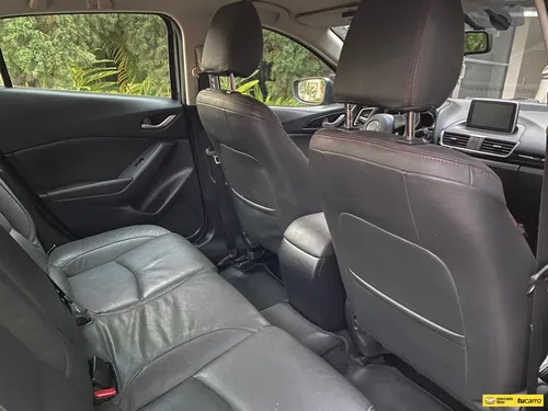 Mazda 3 2.0 Touring