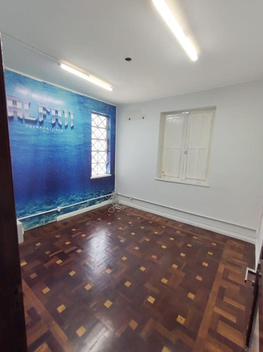 Área Comercial, 450 M2, 3 Garagens.