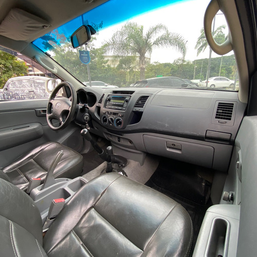 Toyota Hilux 2.5 Cab. Dupla 4x4 4p