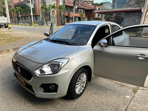 Suzuki Swift Sedán Dzire 1200