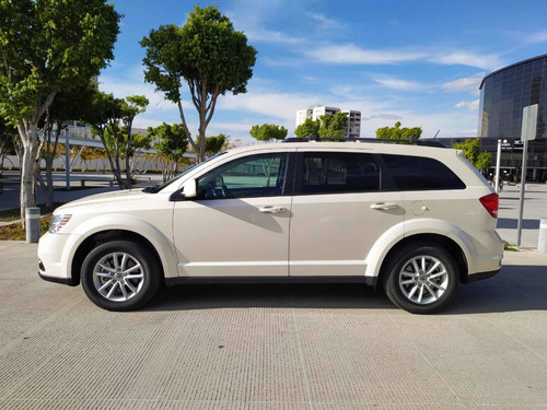 Dodge Journey 2.4 Sxt 7 Pasajeros Lujo At 2018