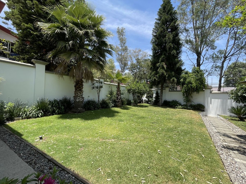 Espectacular Casa Con Excelente Ubicación En La Mejor Zona De La Herradura