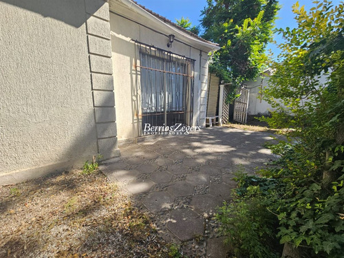 Casa En Venta 5 Dormitorios, Estar, Cercana A Metro En Ñuñoa