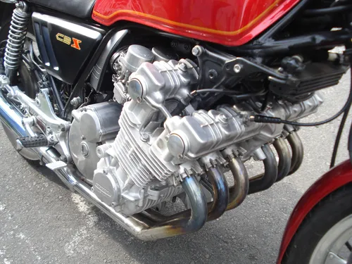 Cbx 1047