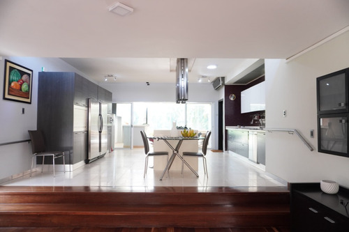 Casa En Urb Guataparo, Conjunto Residencial Villas Laguna Club, Valencia. L.m
