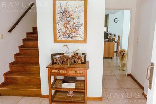 Venta - Casa Amoblada En Sausalito - Bayugar Negocios Inmobiliarios