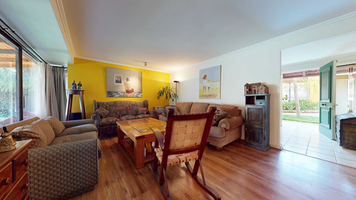 200 M2 Y Piscina (64308)