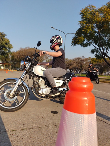 Imagen 7 de 10 de Clases De Manejo (practicas- Entrenamiento-alquiler)