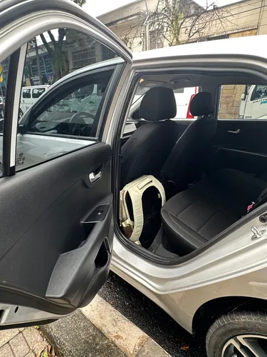 Kia Rio 1.4 Vibrant Hb At