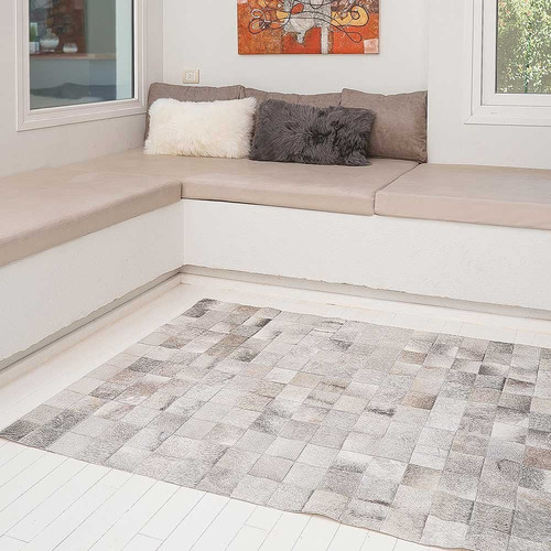 Alfombra Patchwork De Cuero Vacuno, Modelo Pampa, 1,2 X 1,7 M Color Plateado Diseño De La Tela Cuadriculado