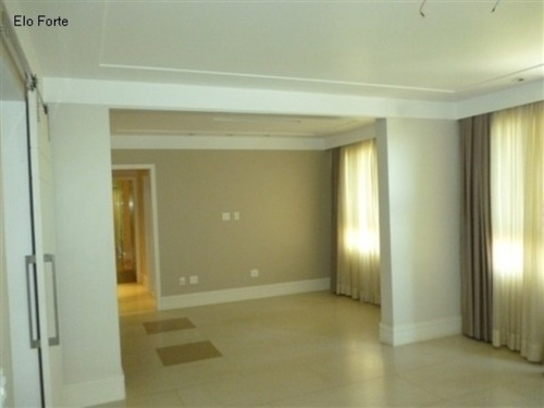 Apartamento Com 200m 3 Suítes E 4 Vagas De Garagem - Ap00708 - 3514583