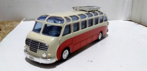 Autobus 1951 Setra S8 Escala 1/50  Marca Cursor