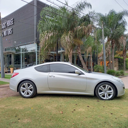 Hyundai Genesis 2.0 Coupe T 210cv Mt 2012