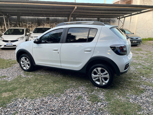 Renault Sandero Stepway 1.6 Dynamique 105cv