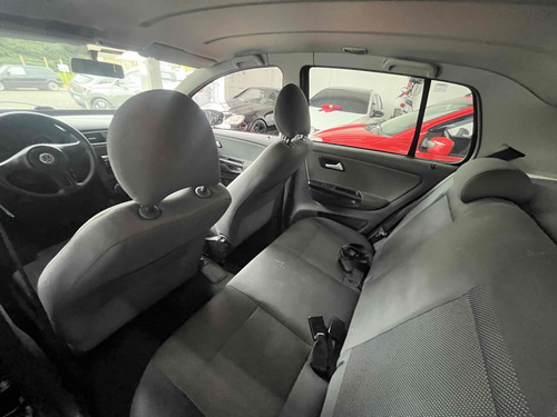 Volkswagen Fox 1.6 MI FLEX 8V 4P MANUAL
