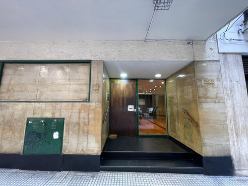 2 Ambientes En Barrio Norte Recoleta. En Venta!