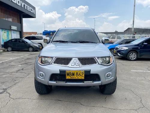 Mitsubishi L200 Sportero 3.2 Superlujo Mt