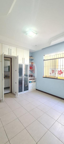 Imagem 7 de 18 de Casa Comercial Com 7 Dormitório(s) Localizado(a) No Bairro Ponto Central Em Feira De Santana / Feira De Santana - 6882