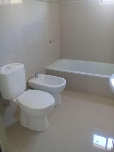 Imagen 16 de 24 de Venta De Departamento 2 Dormitorios En City Bell, La Plata