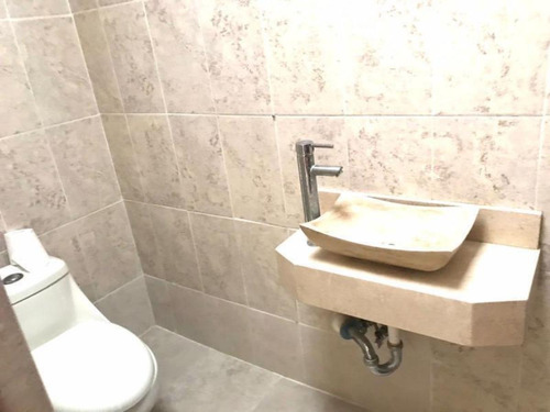 Imagen 8 de 12 de Casa Sola En Renta Nuevo San Isidro