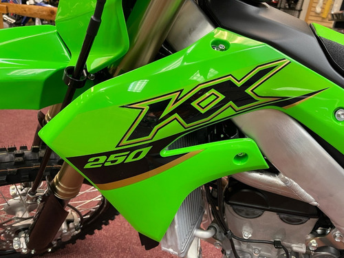 Imagen 10 de 15 de Kawasaki Kx 250 F ( No Kx 450 F ) *dolar Exclusivo * Permut