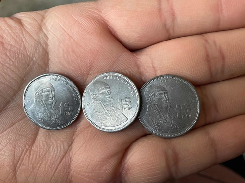 Un Peso. Morelos. Lote De Tres Monedas. 1984